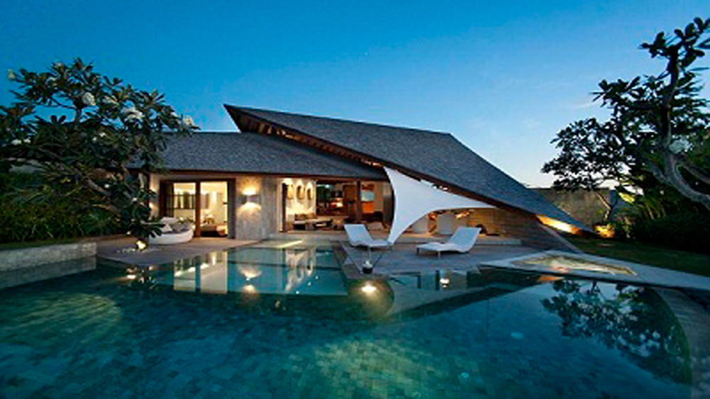 The Layar -  3 bedroom - The villa at dusk